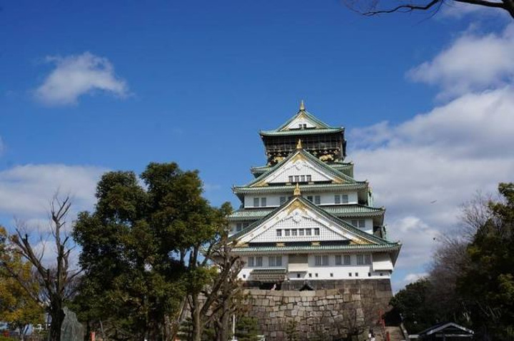 "大阪城公园很大，里面有护城河，用大阪周游卡可以免费搭乘御座船游览_大阪城天守阁"的评论图片