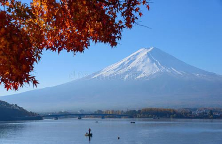 "河口湖在五湖中交通最为方便，湖中有岛，是五湖中仅有的有岛之湖，湖中反映的&#x20;值得前来_西峡恐龙遗迹园"的评论图片